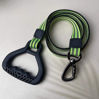Heavy Duty Dog Leash with Military Grade Carabiner and Strong Rubber Handle