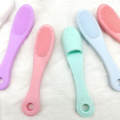 Black Chin Remover for Cats & Dogs