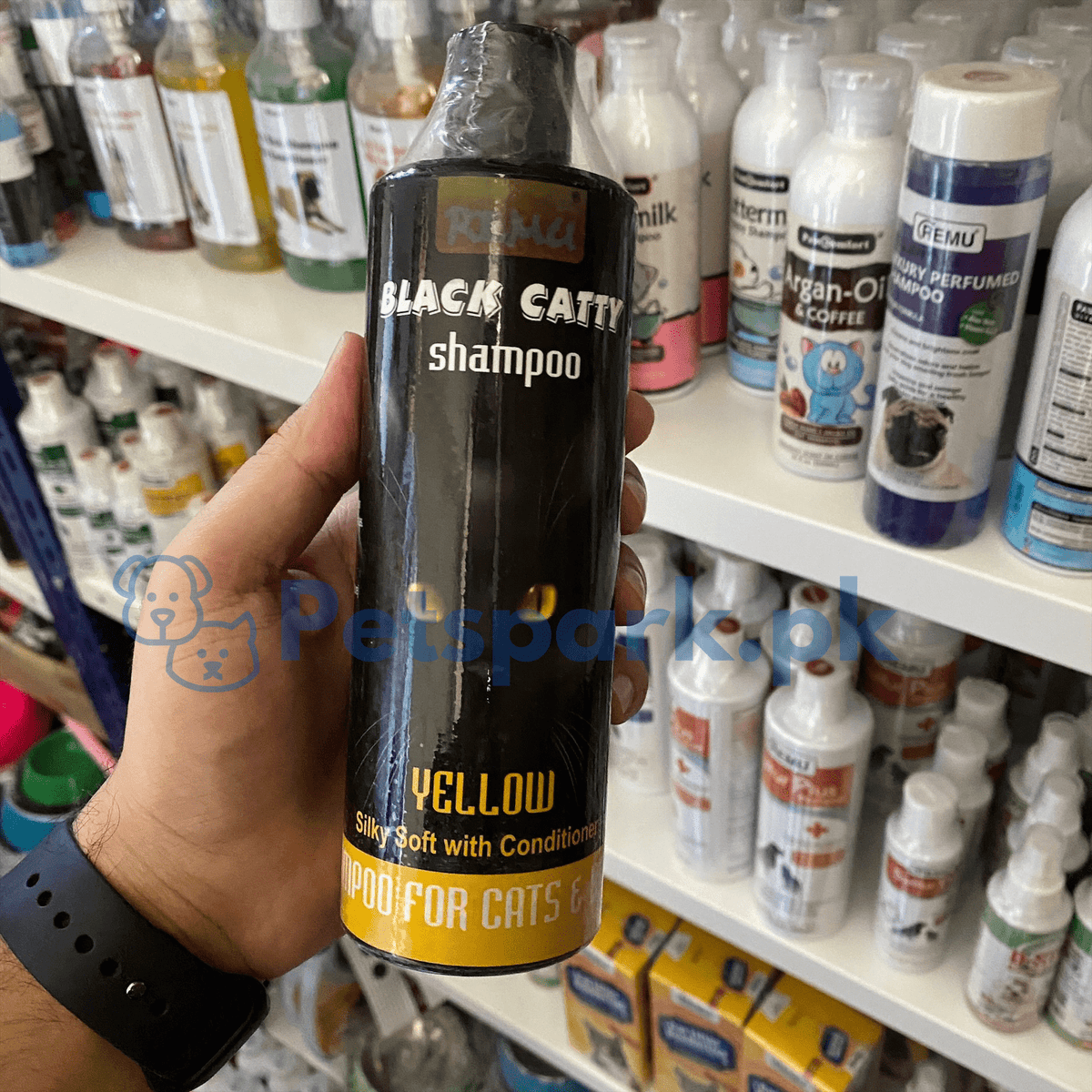 Remu - Black Catty Shampoo - 320ml