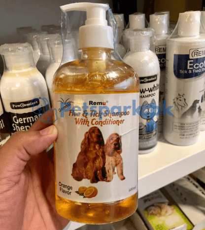 Remu - Groomer Flea & Tick Shampoo with Conditioner